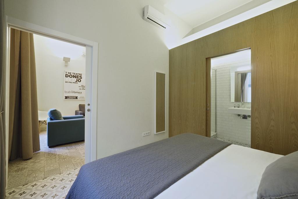 Uma Suites Pau Claris Барселона Екстериор снимка