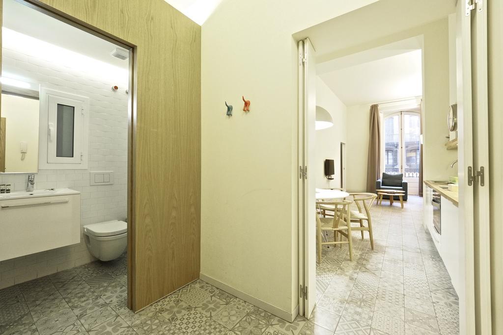 Uma Suites Pau Claris Барселона Екстериор снимка