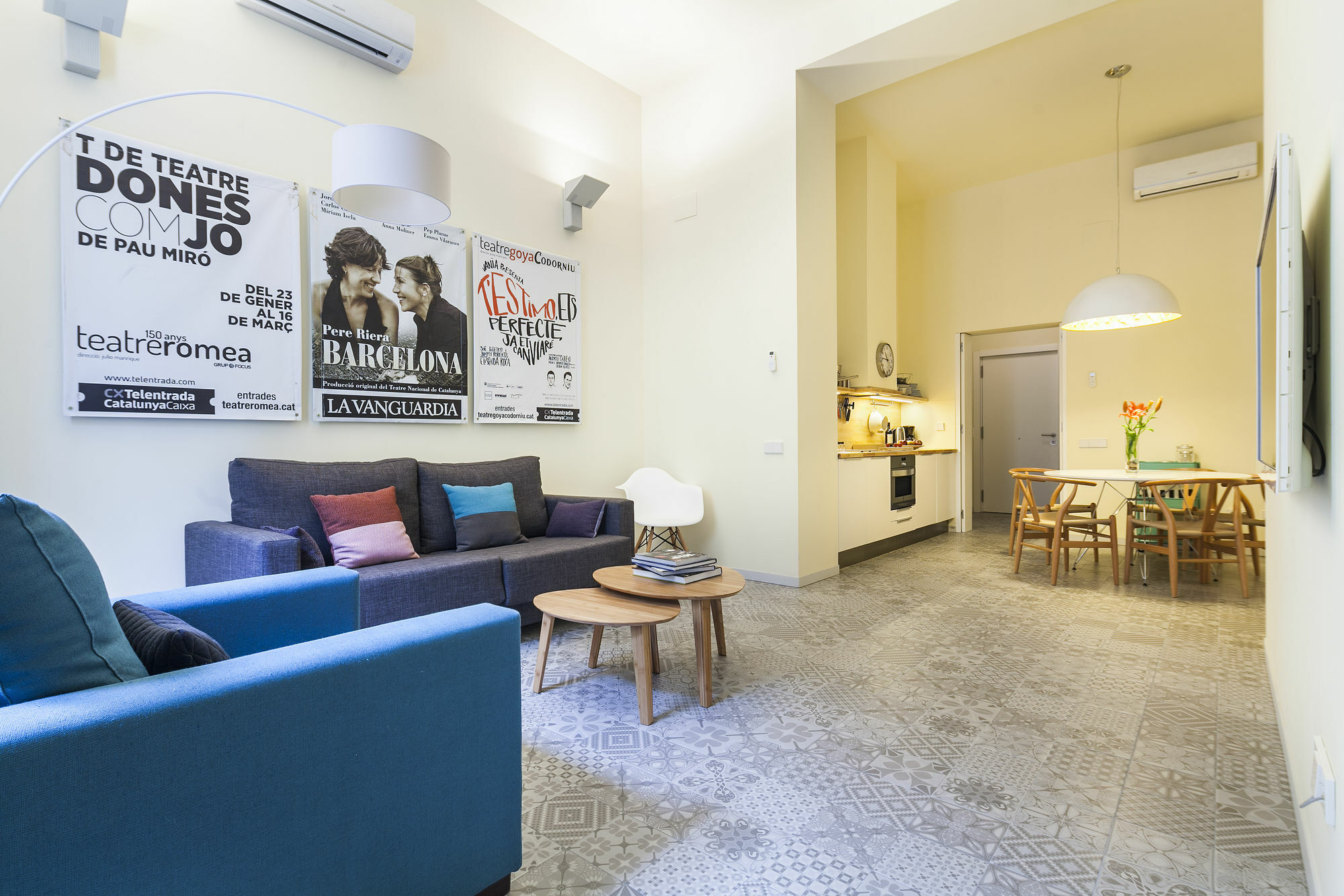 Uma Suites Pau Claris Барселона Екстериор снимка
