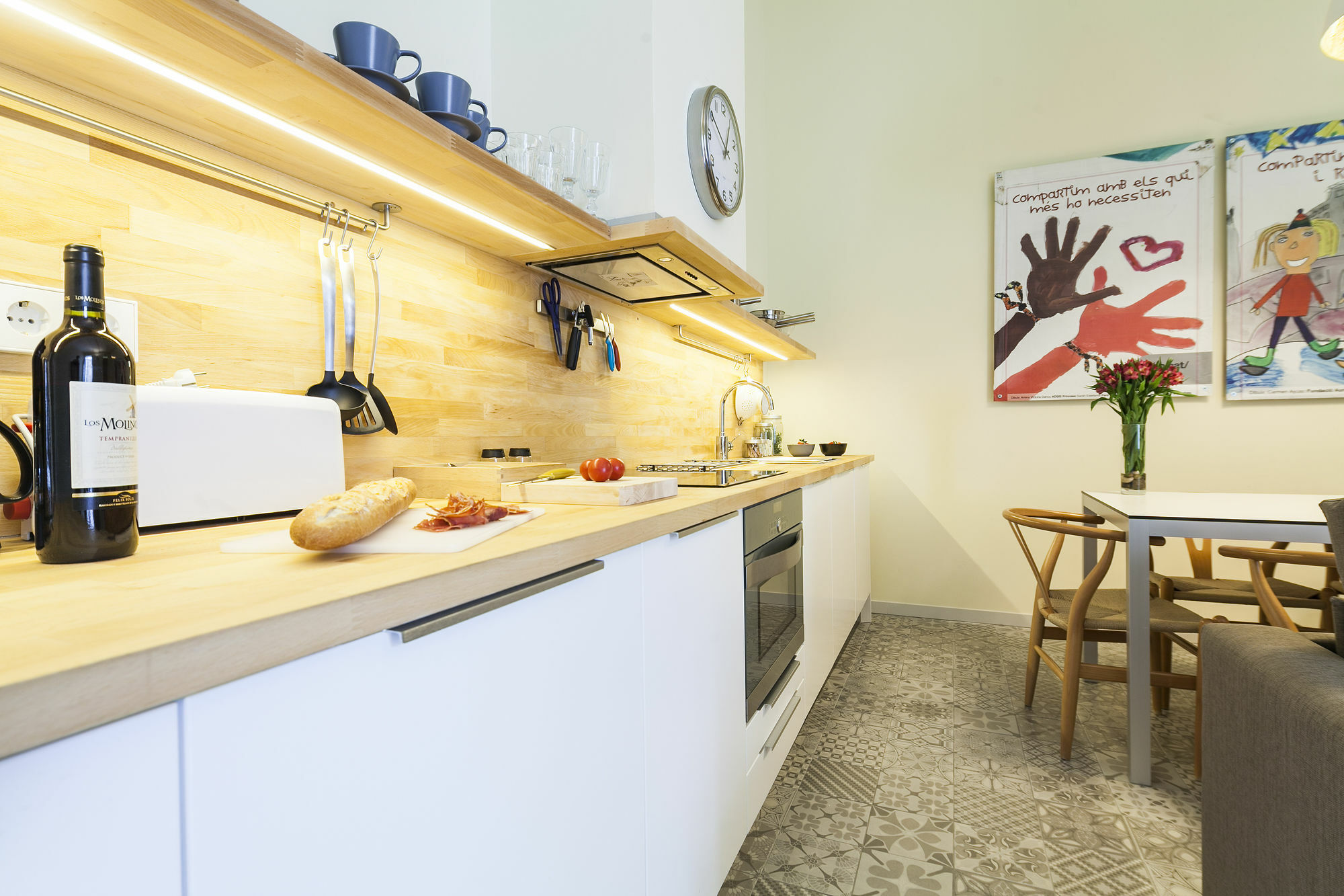 Uma Suites Pau Claris Барселона Екстериор снимка